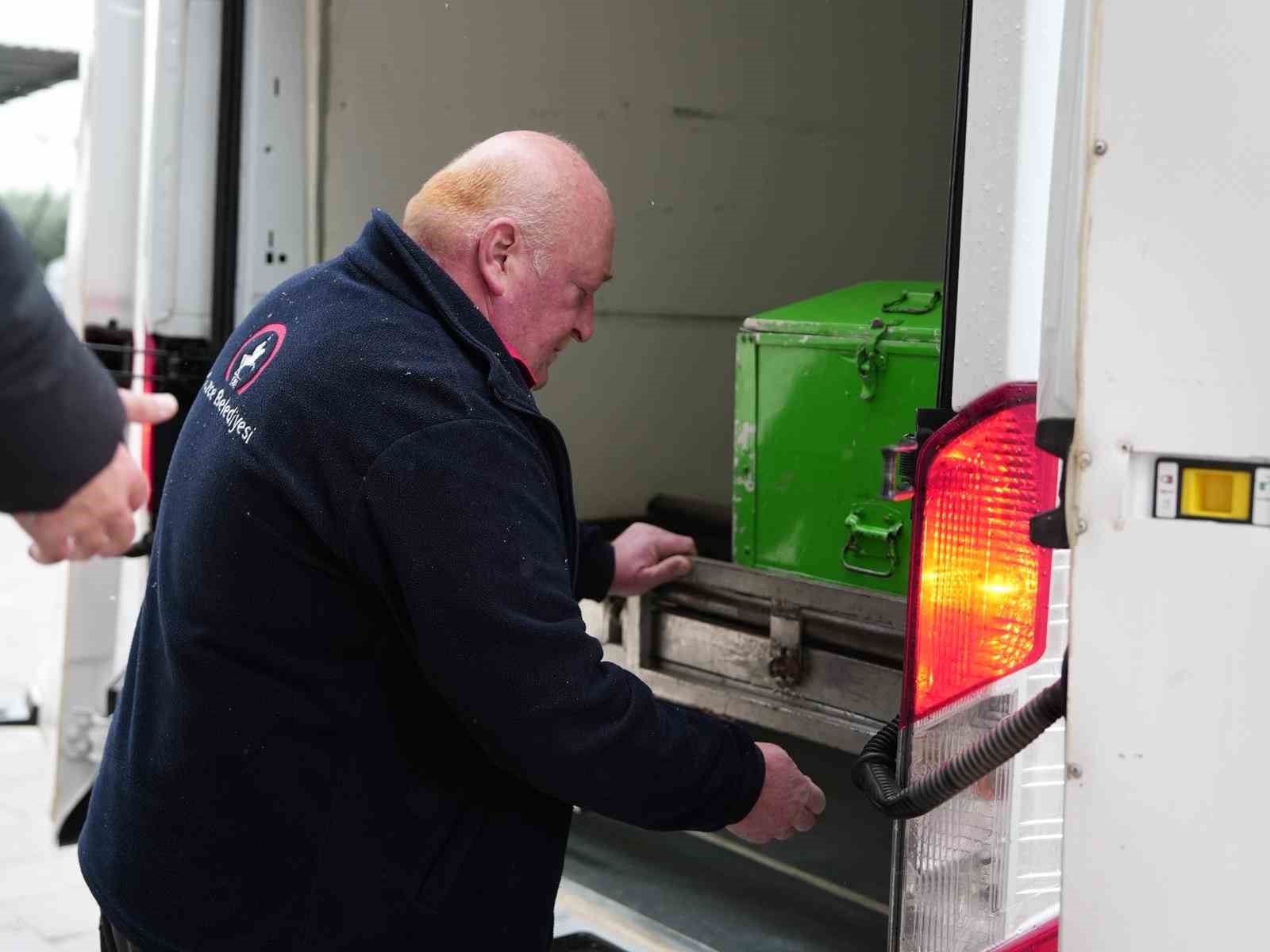 Düzce Belediyesi cenaze nakillerini uçakla ücretsiz yapacak
