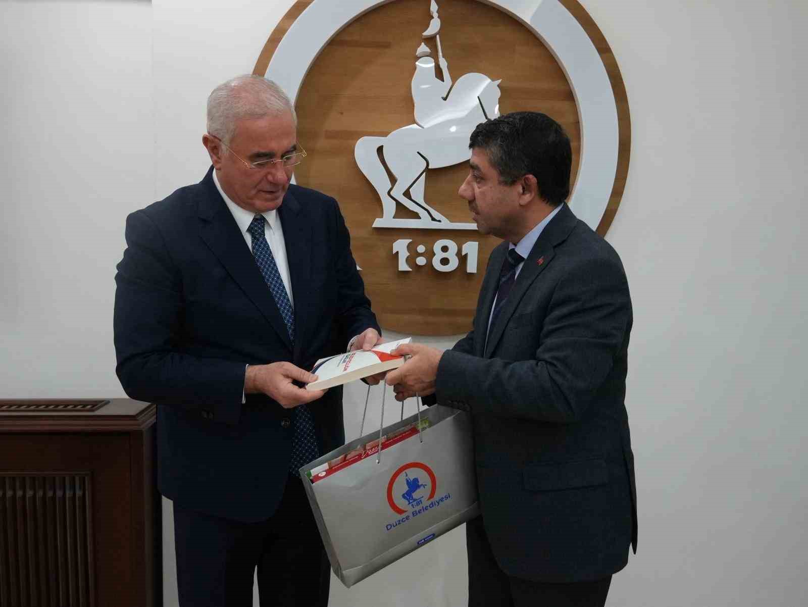 Düzce Belediyesi KDK heyetini ağırladı
