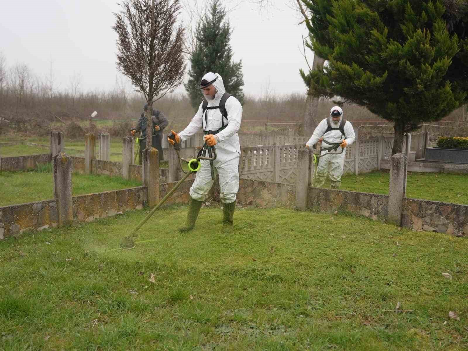 Düzce Belediyesi’nden bayram mesaisi
