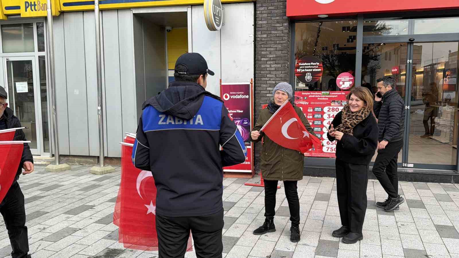 Düzce birlik oldu, sokaklar Türk bayrakları ile donatıldı
