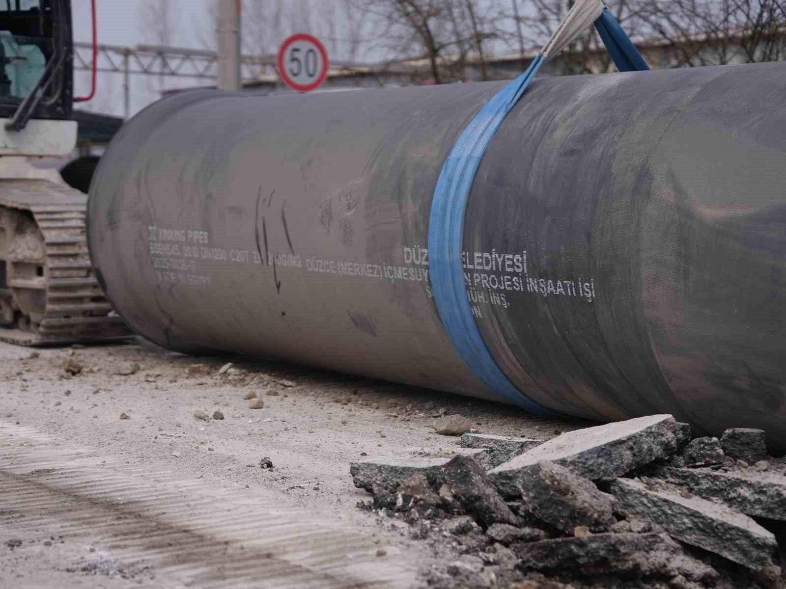 Düzce tarihinin en büyük yatırımı başladı
Düzce tarihinin en büyük yatırımı başladı