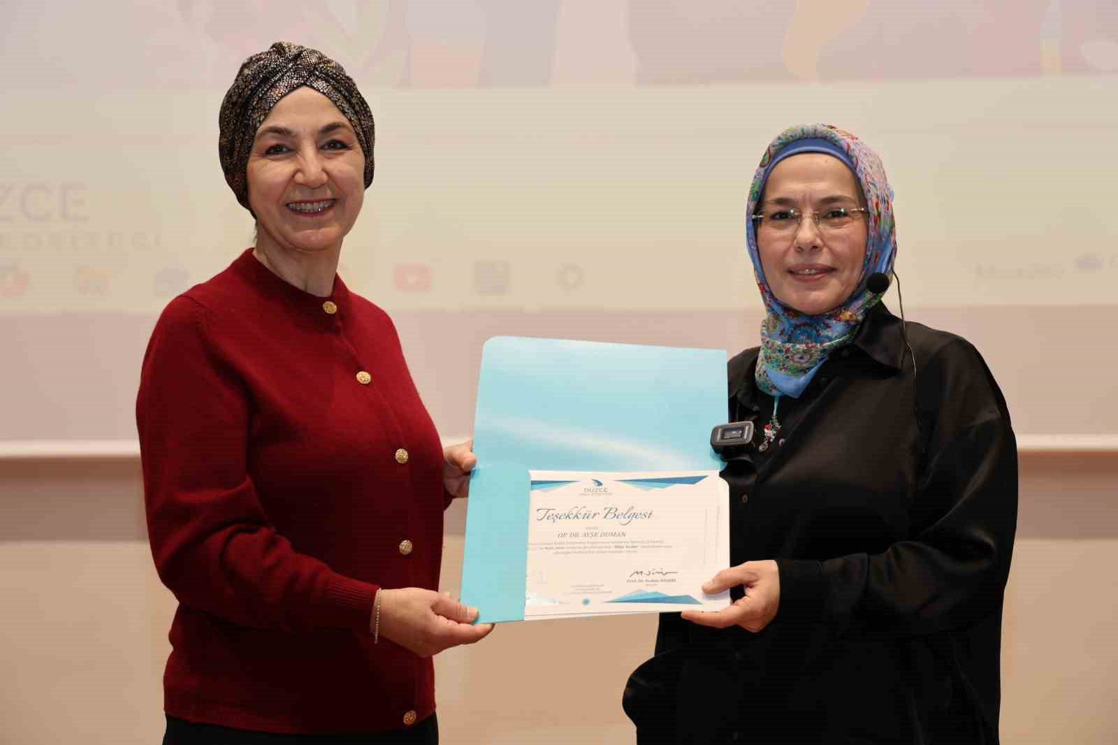 Düzce Üniversitesi’nde "Bilge Kadın" temalı konferans
