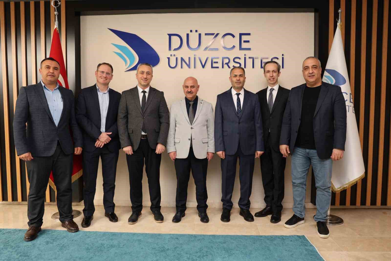 Düzce Üniversitesi’nden öğrencilerin mesleki gelişimine destek
