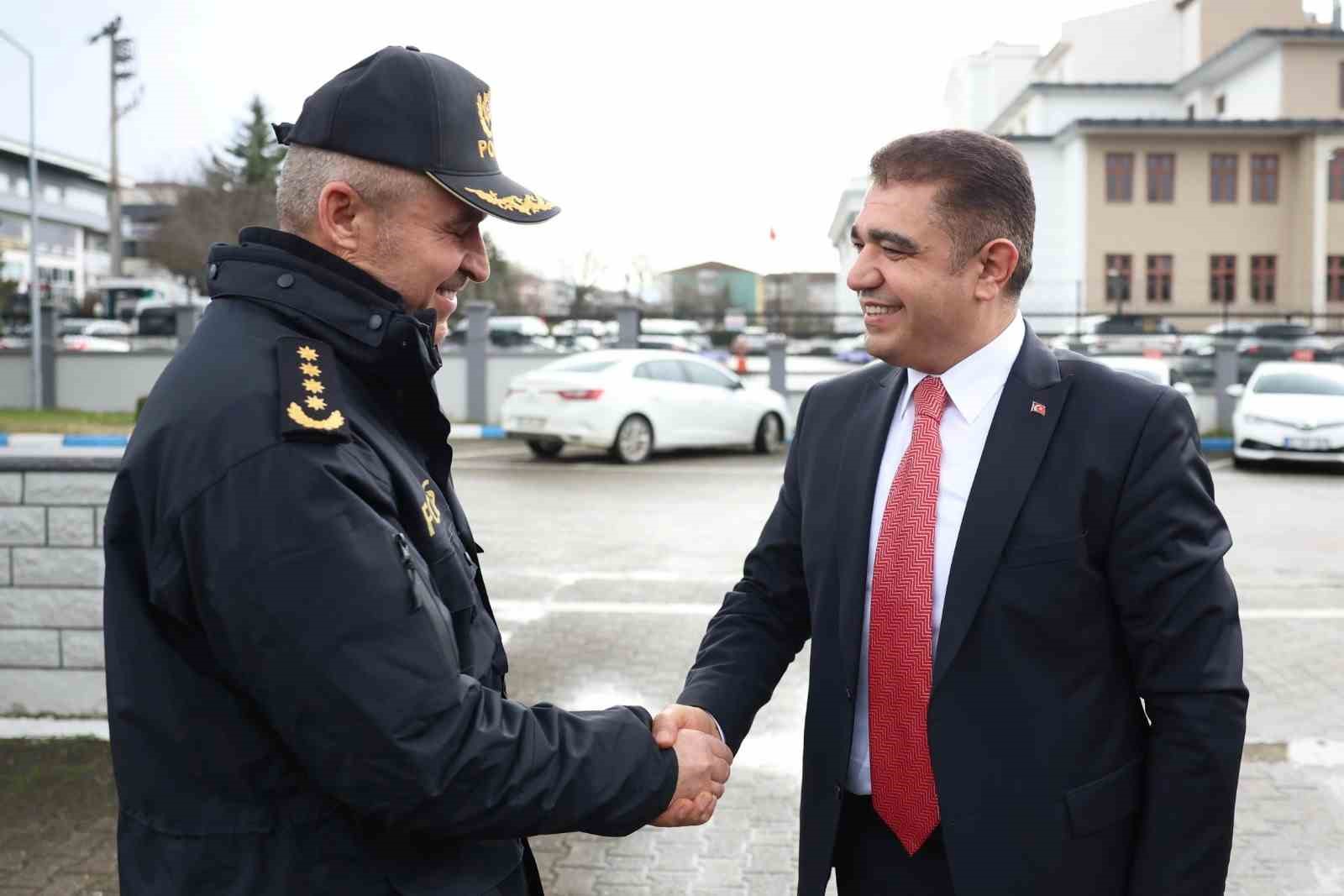 Düzce Valisi Aslan’dan veda ziyaretleri
