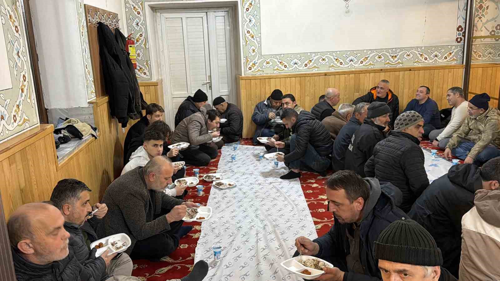 Düzce’de 117 yıllık gelenek yaşatılıyor
Düzce’de 117 yıllık gelenek yaşatılıyor