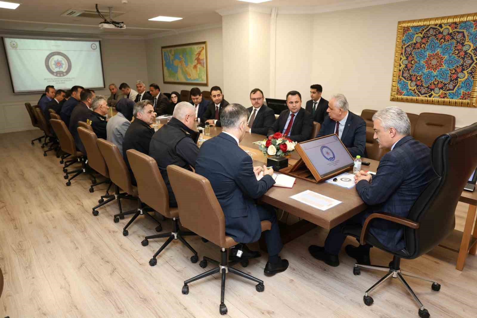 Düzce’de eğitim ve güvenlik zirvesi
