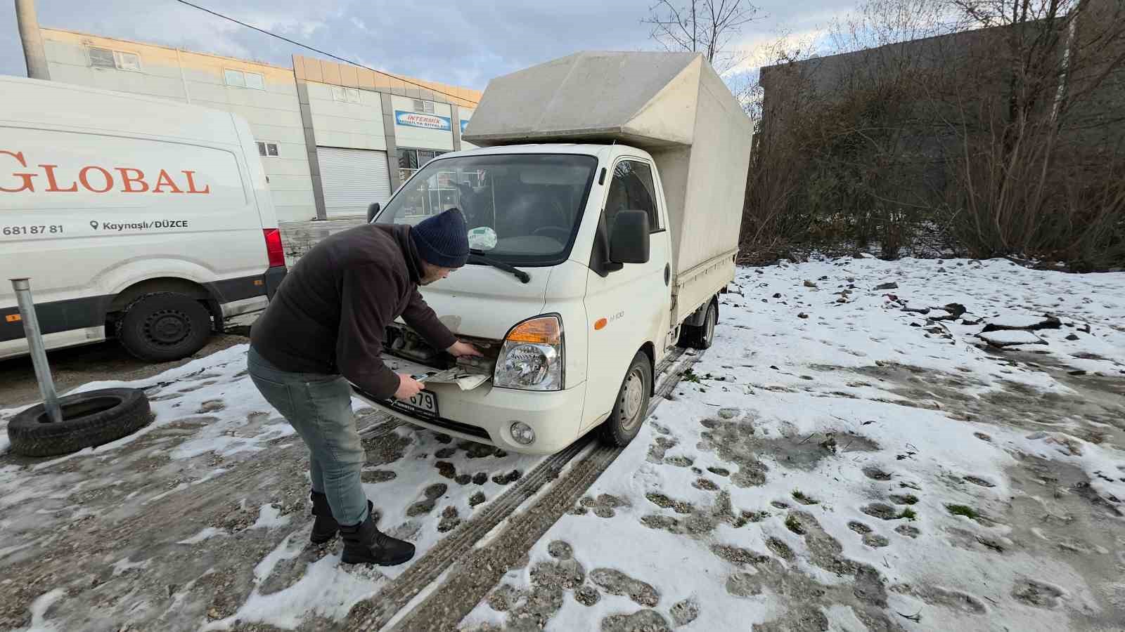 Düzce’de eksi 10 derecede sanayi mesaisi
