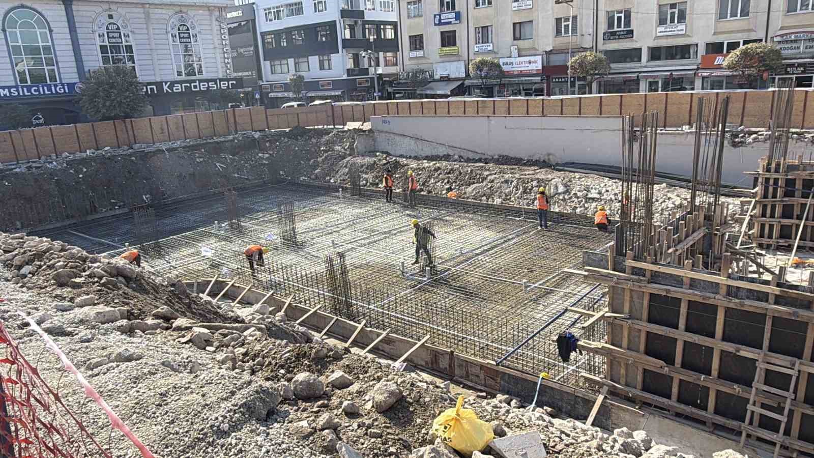 Düzce’de kent meydanının temeli atıldı
