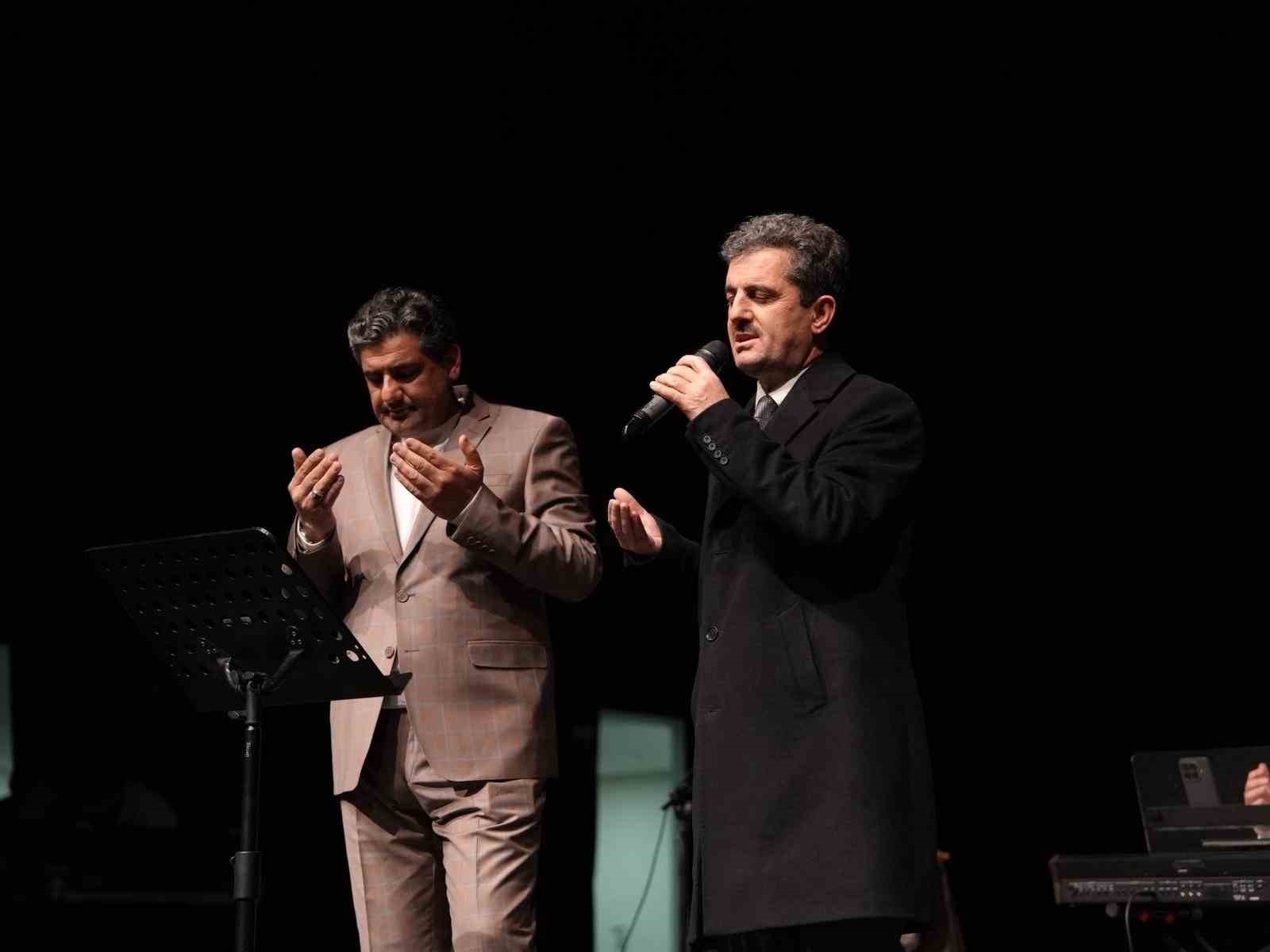 Düzce’de Mehmet Yiğit’ten ilahi rüzgarı
