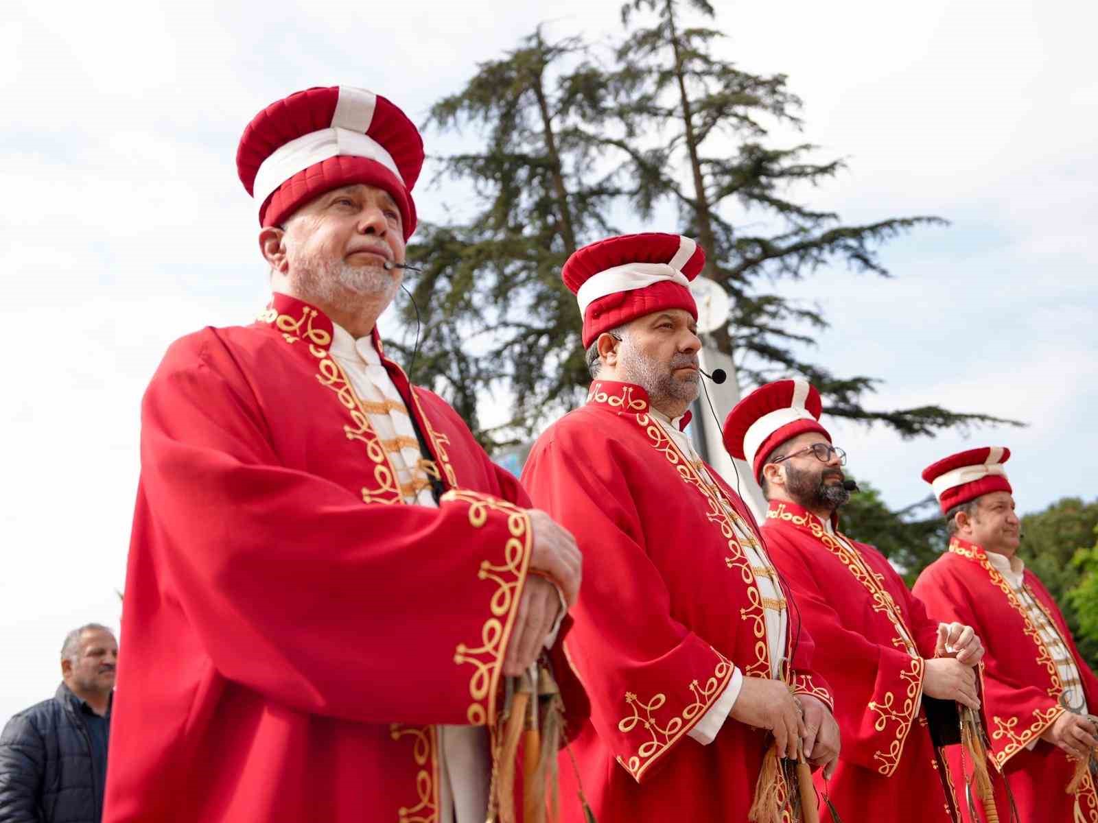 Düzce’de mehter takımının gösterisine vatandaşlardan büyük ilgi
