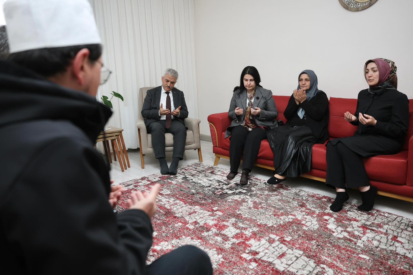 Düzce’de şehit ailesine anlamlı ziyaret
