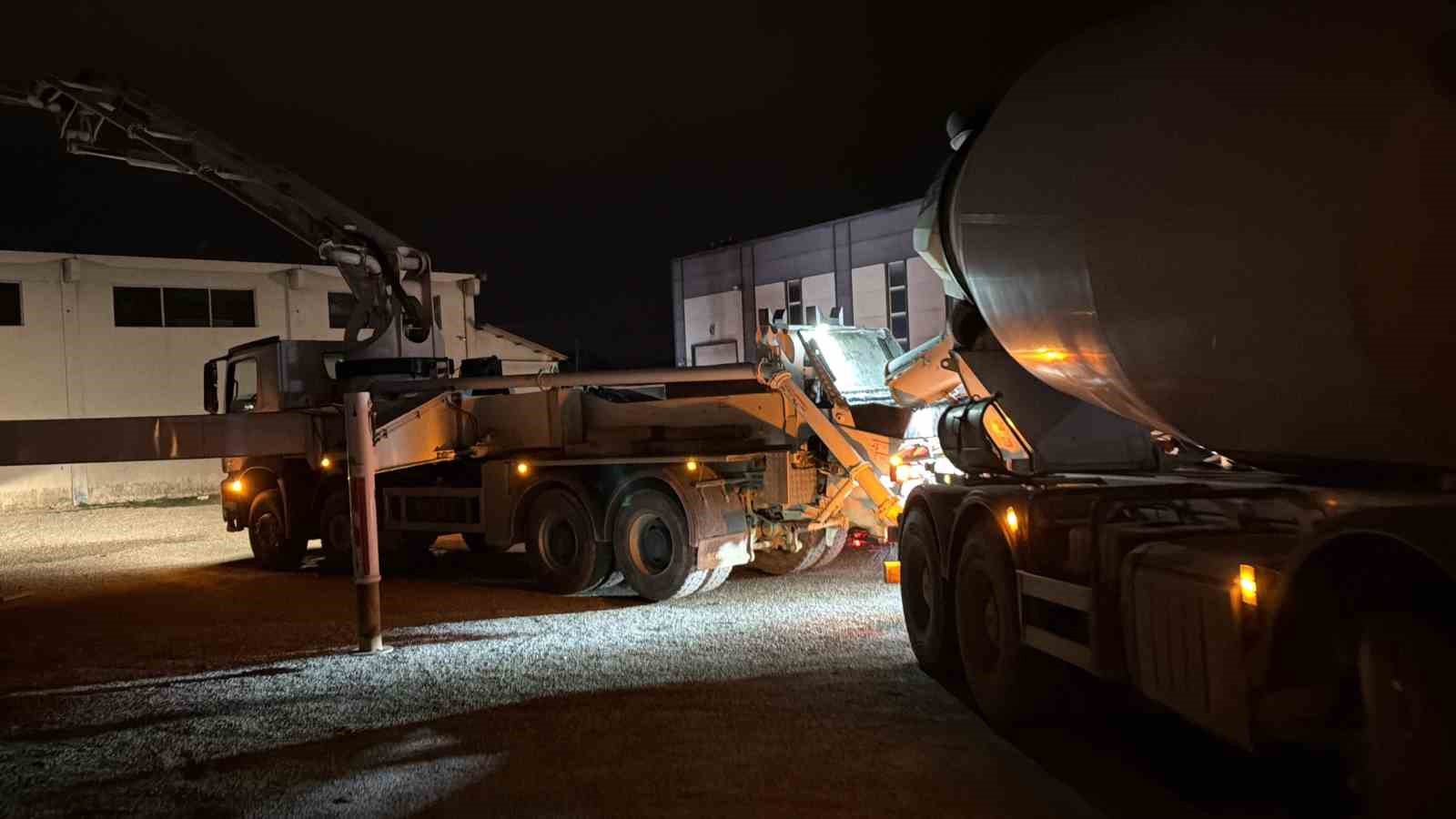 Düzce’deki fabrika yangını söndürüldü
Düzce’deki fabrika yangını söndürüldü