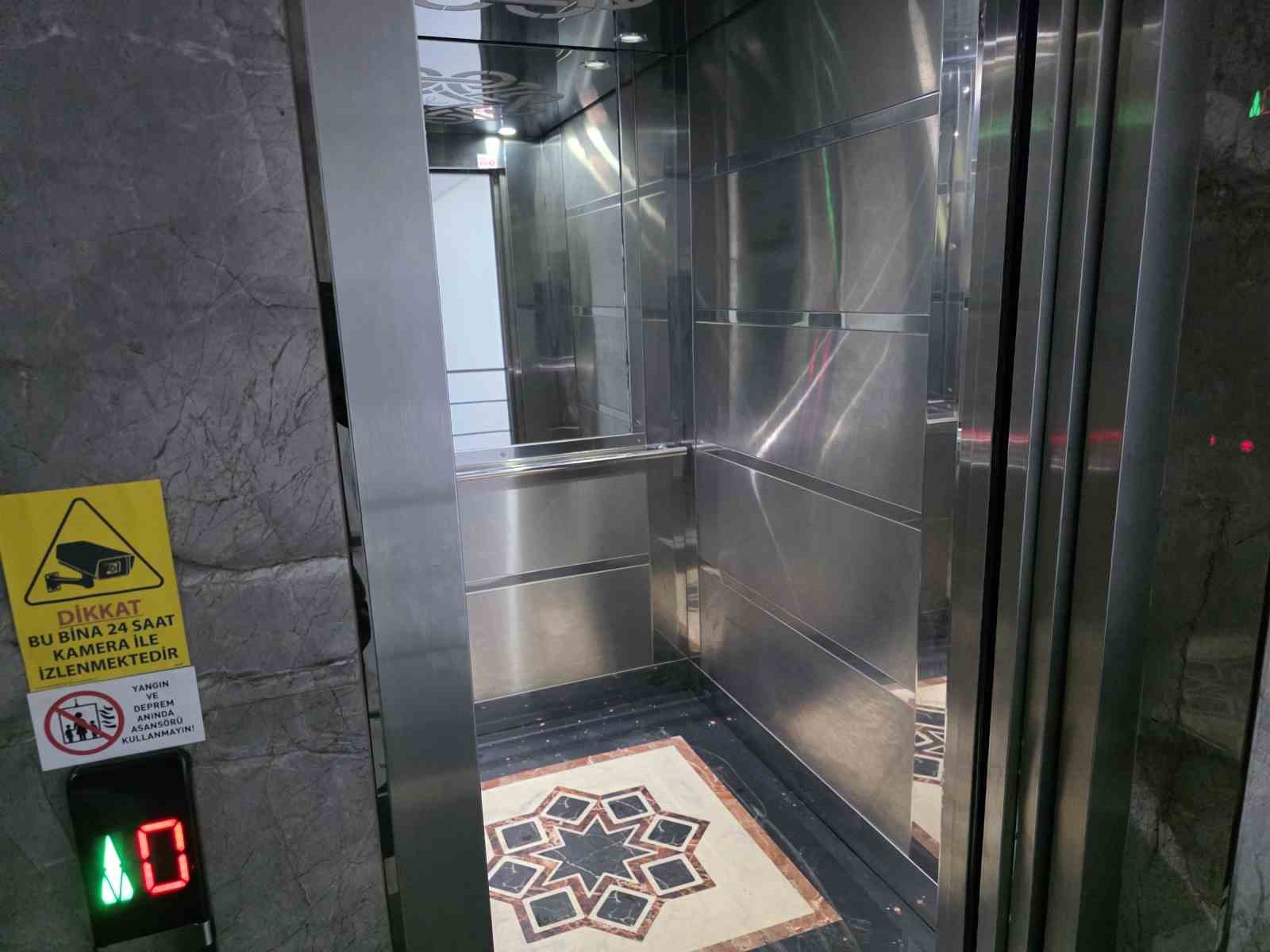 Düzce’deki kurye skandalını ortaya çıkaran öğretmenden açıklama
