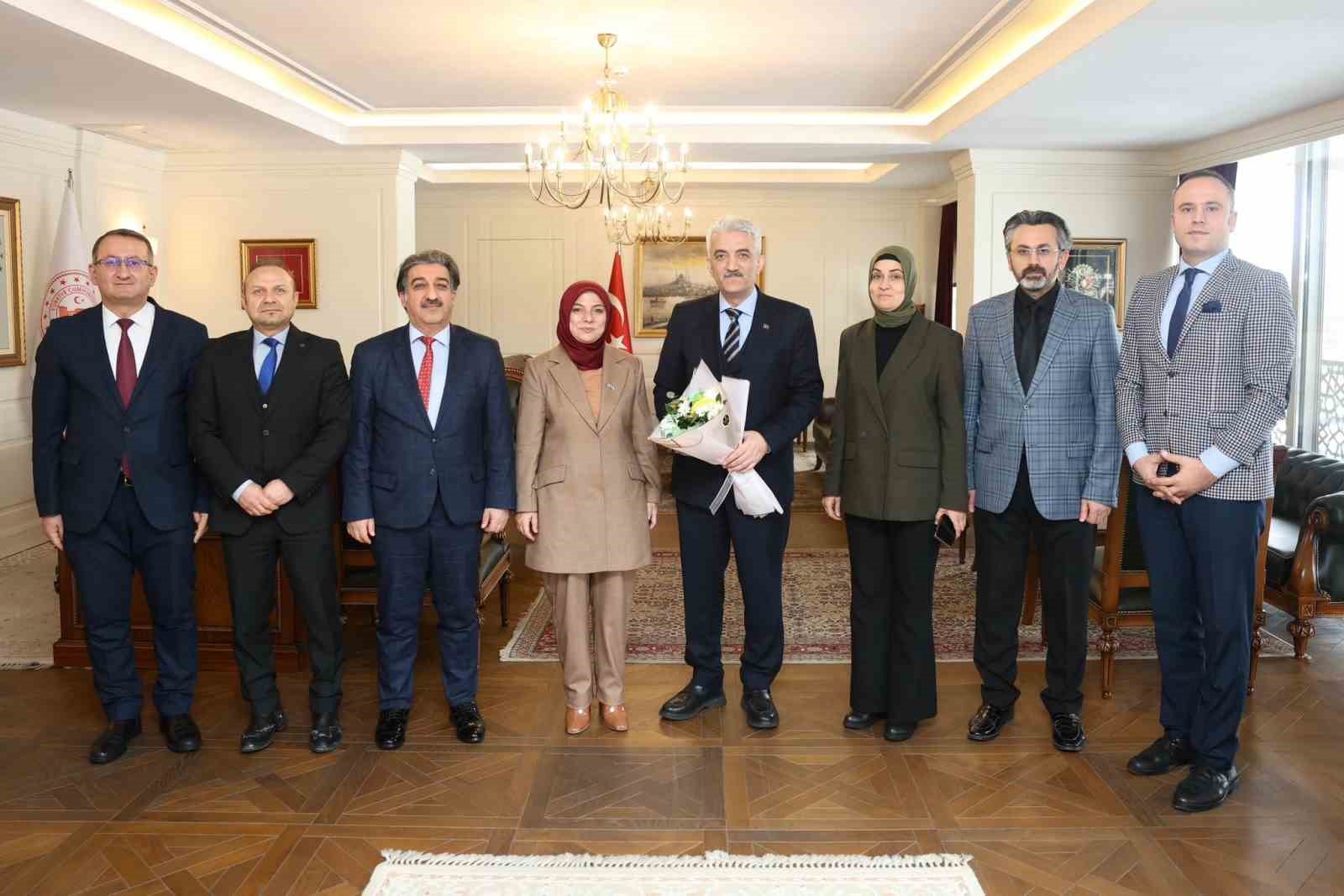 Düzce’nin eğitimi Vali Makas’a aktarıldı
