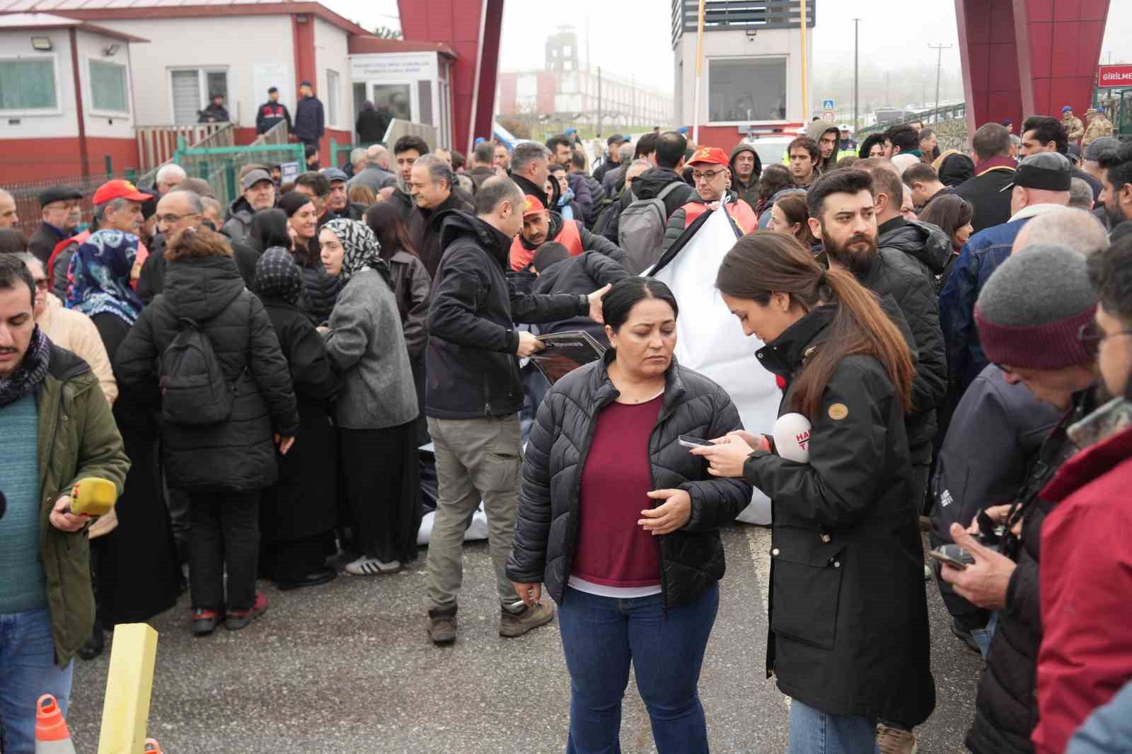 (Düzeltme) Kocaeli’de 7 kişinin öldüğü fabrika yangını davası başladı
