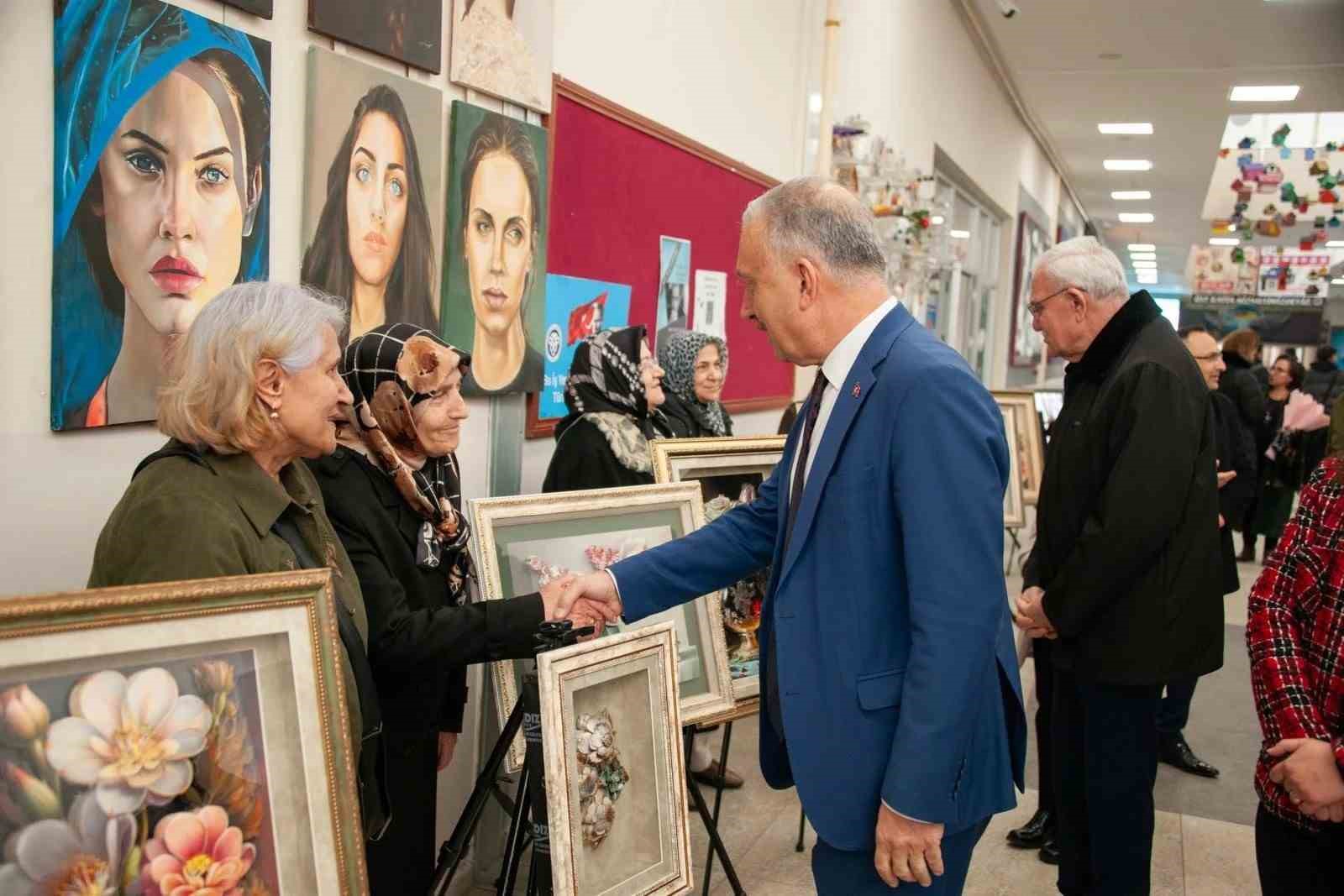 EBYÜ’de yaşam boyu öğrenmenin sanatla buluşması

