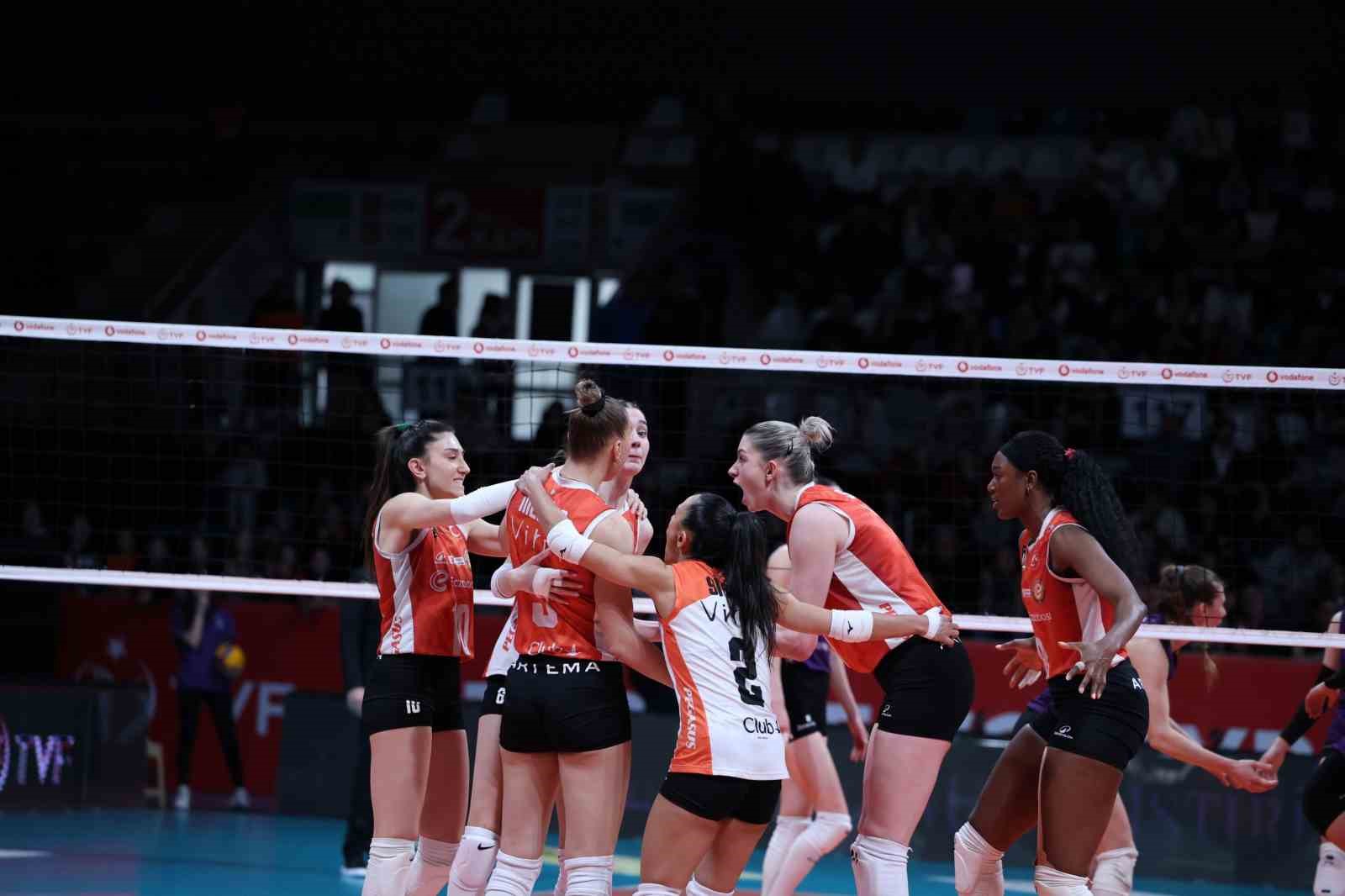 Eczacıbaşı Dynavit, Sultanlar Ligi’ni 3. sırada tamamladı
