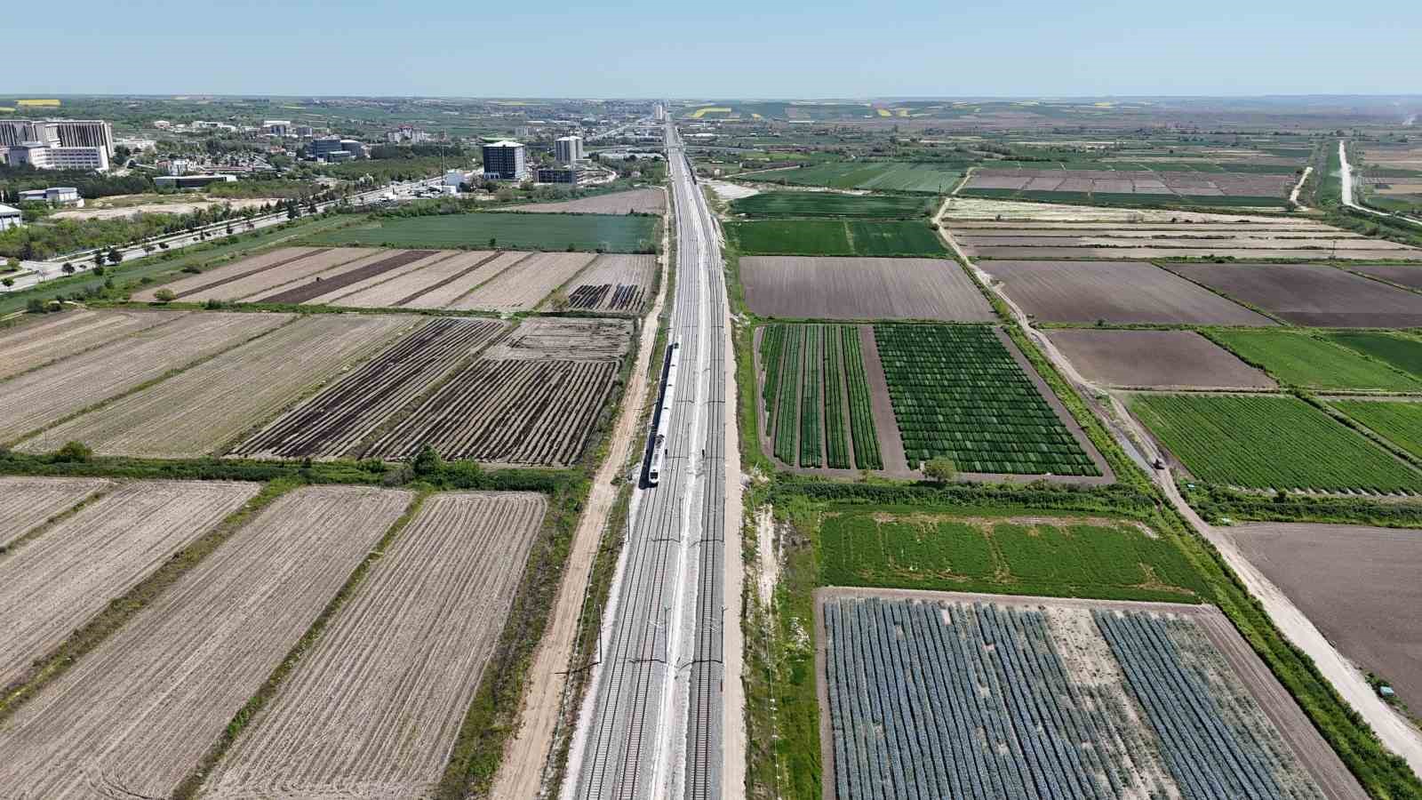 Edirne-İstanbul arası 1,5 saate düşüyor, ilk test sürüşü başarılı geçti
