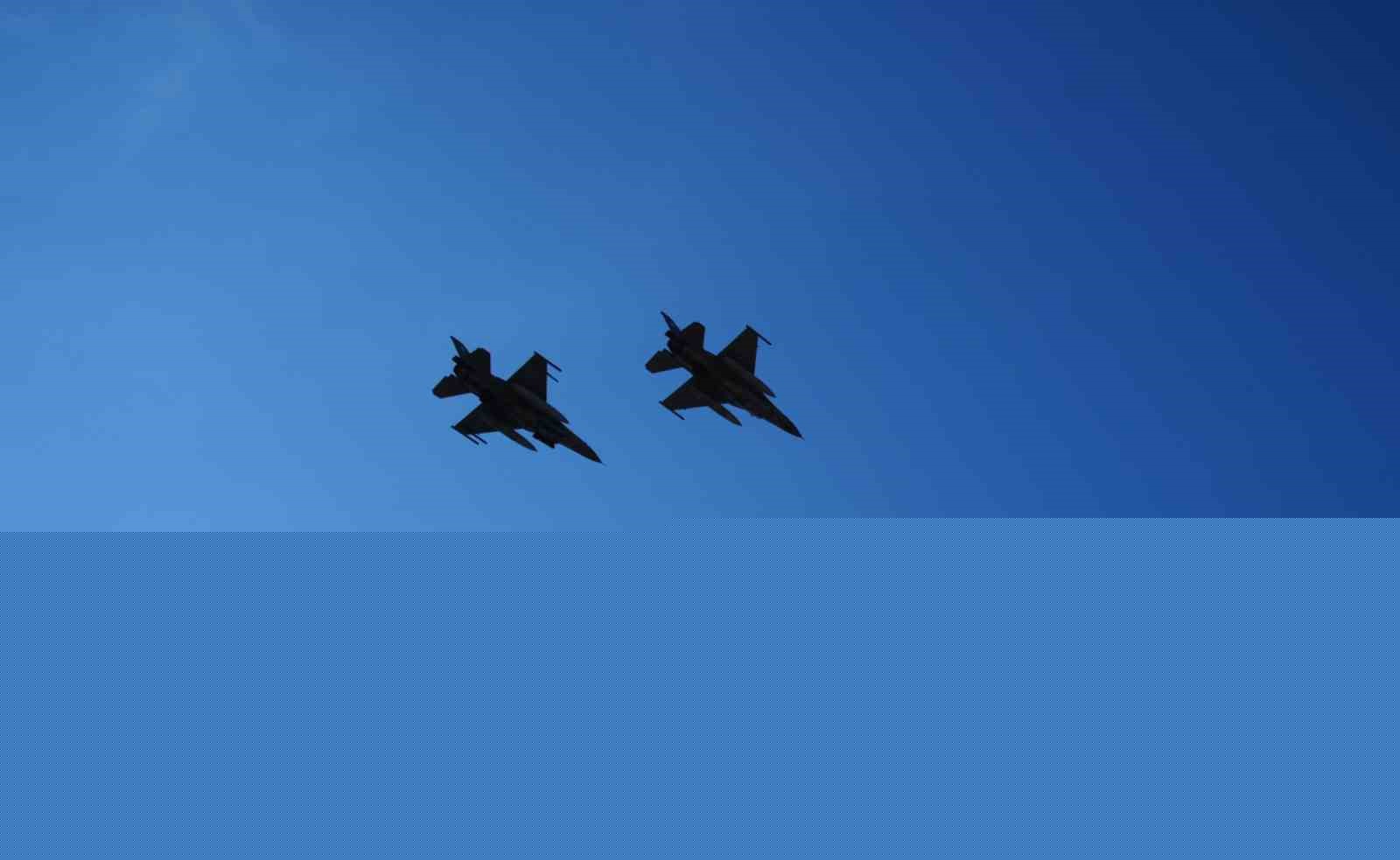 Edirne semalarında F-16 ve Akıncı’dan prova uçuşu
