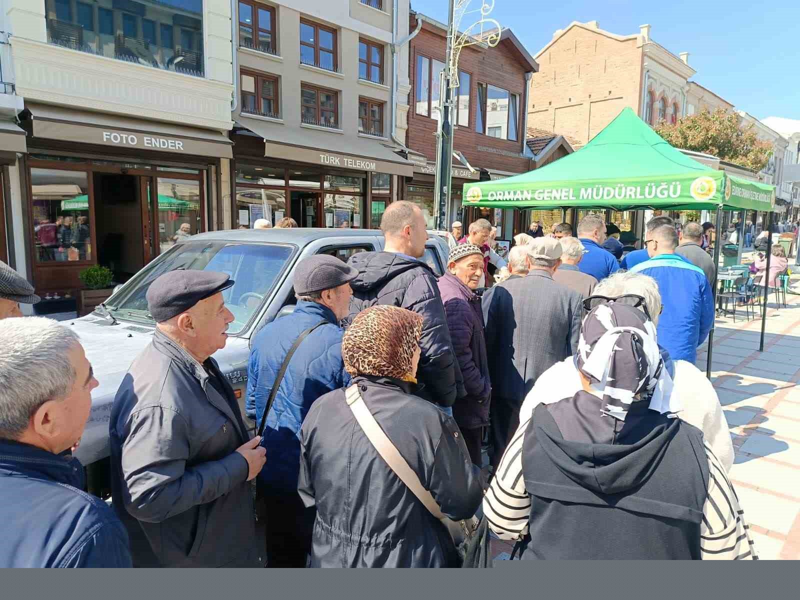 Edirne’de 3 bin ıhlamur fidanı toprakla buluşacak
