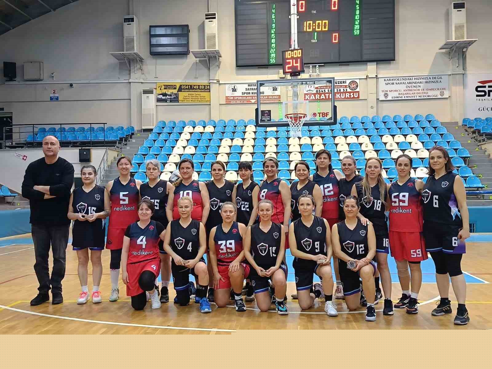 Edirne’de 40 yaş üstü kadınlar parkede farkındalık oluşturdu
