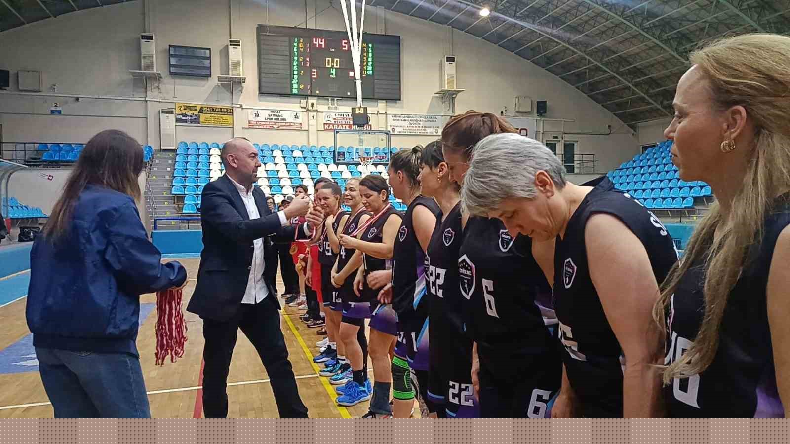 Edirne’de 40 yaş üstü kadınlar parkede farkındalık oluşturdu
