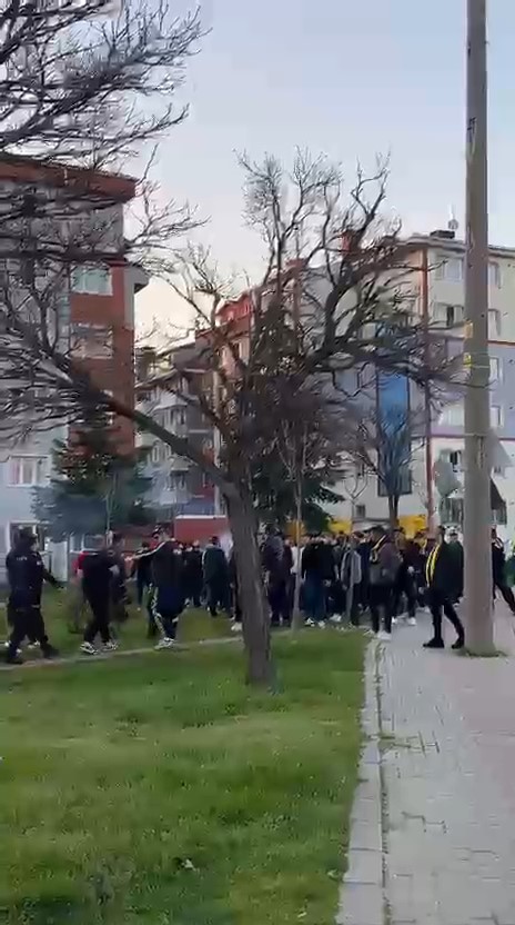 Edirne’de Fenerbahçe - Beşiktaş derbisi öncesi taraftar gerginliği
