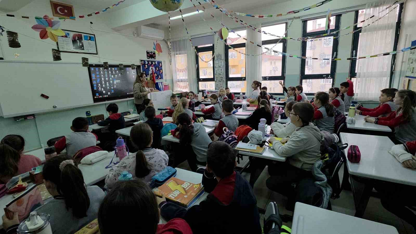 Edirne’de öğrencilere finansal okuryazarlık eğitimi
