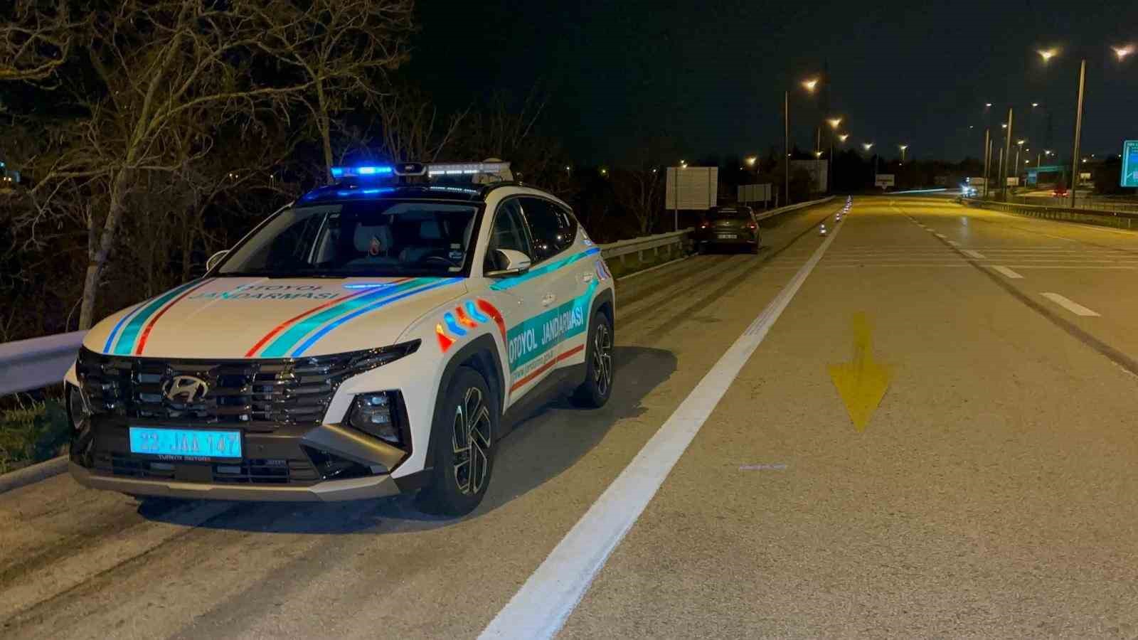 Edirne’de ters yöne giren alkollü sürücü kaza yaptı: 2 yaralı
