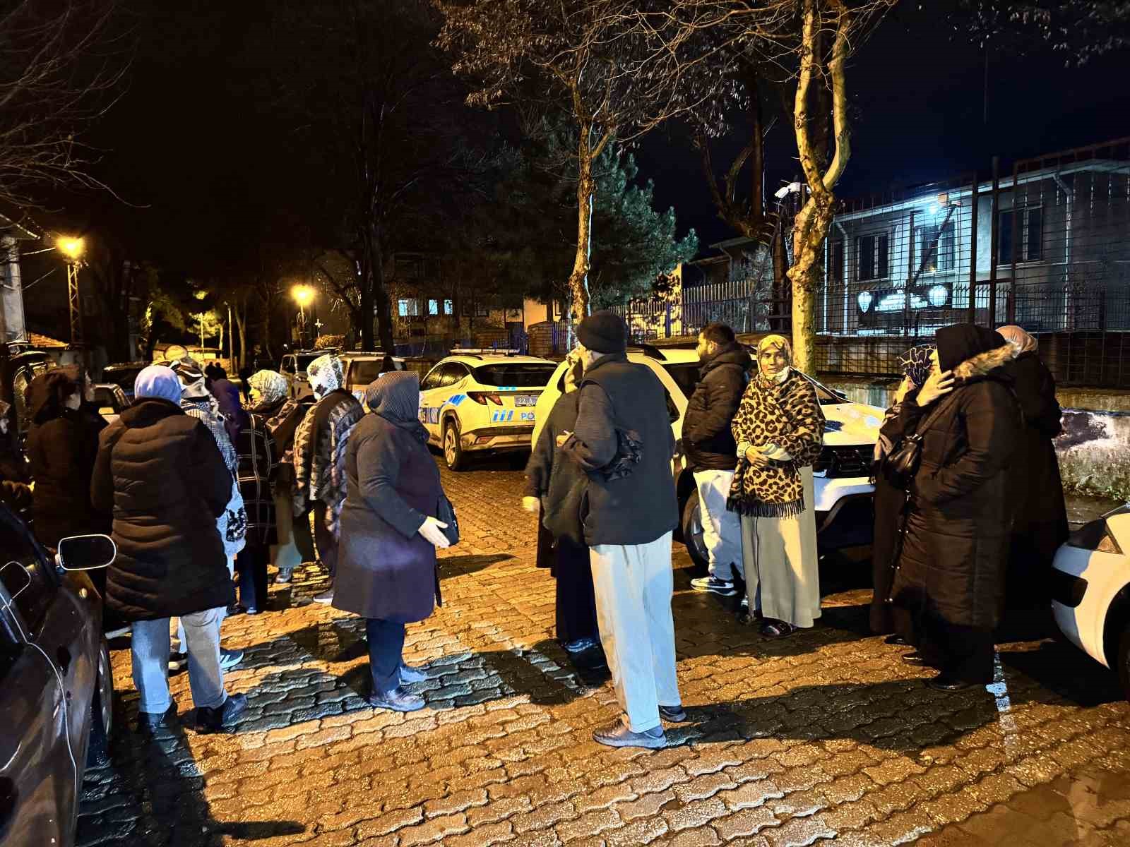 Edirne’de umre vaadiyle 17 kişiyi dolandırdılar
