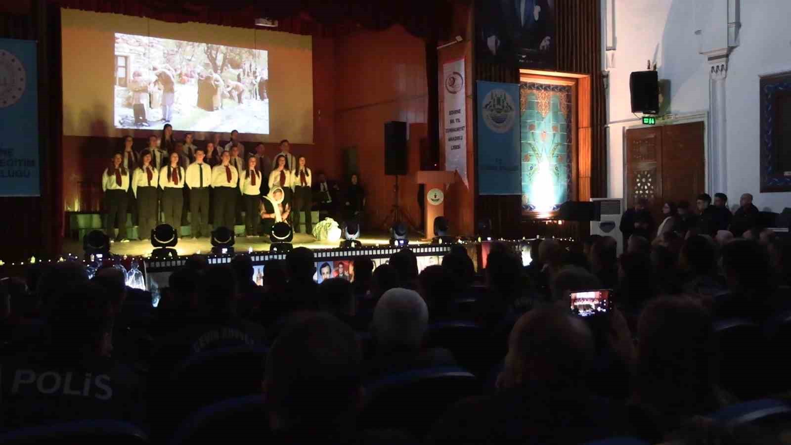 Edirneli öğrencilerin 18 Mart gösterileri duygulandırdı
