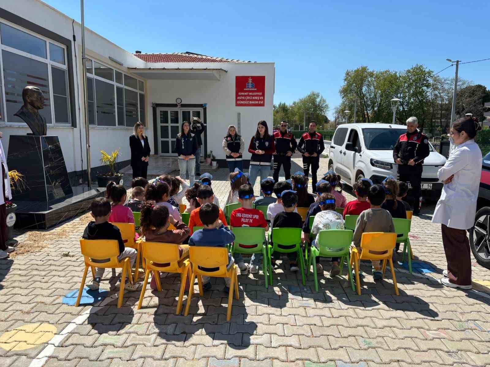 Edremit emniyetinden geleceğin polislerine eğitim
