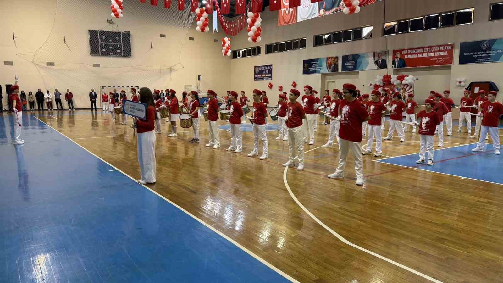 Edremit’te 23 Nisan gururu
