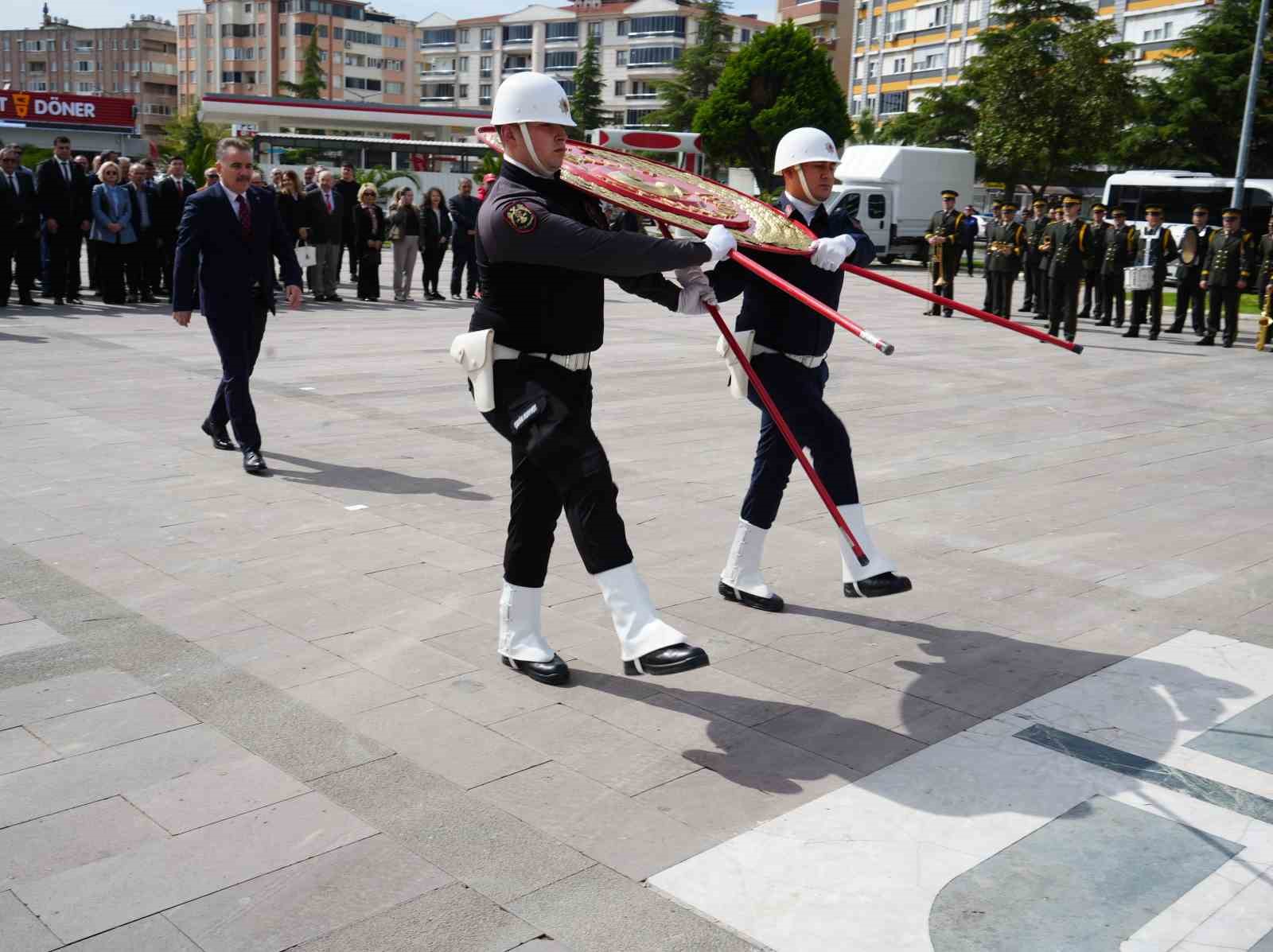 Edremit’te Ata’ya vefa
Edremit’te Ata’ya vefa