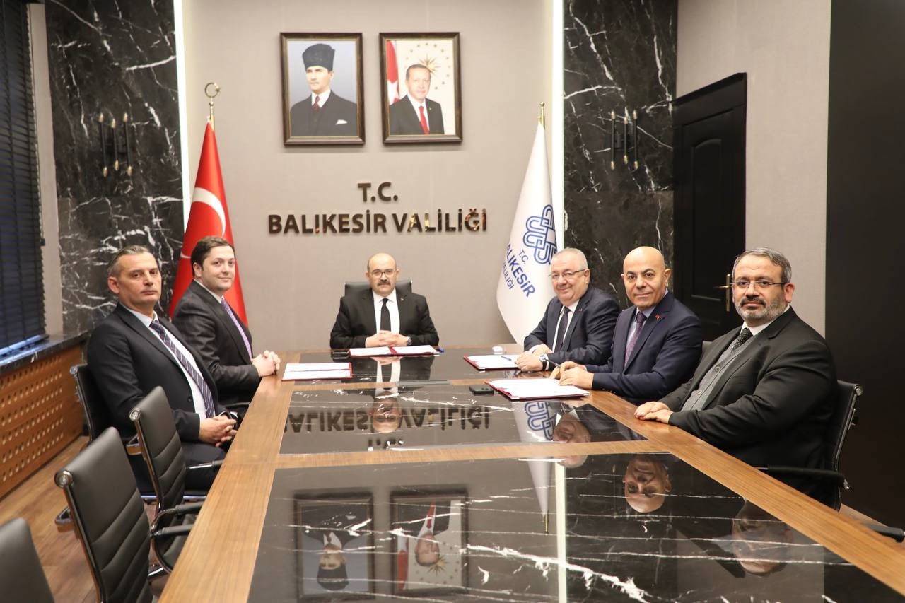 Edremit’te hayırsever desteğiyle sağlık yatırımları güçleniyor
