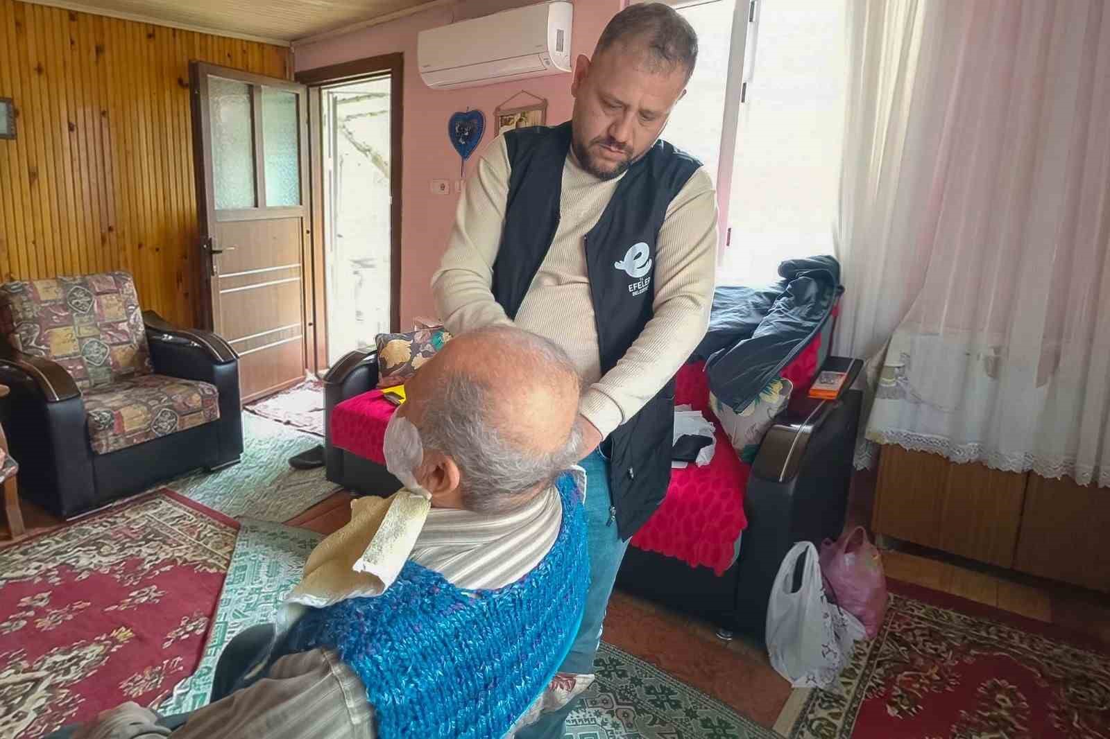 Efeler Belediyesi Evde Bakım Hizmetleri devam ediyor
