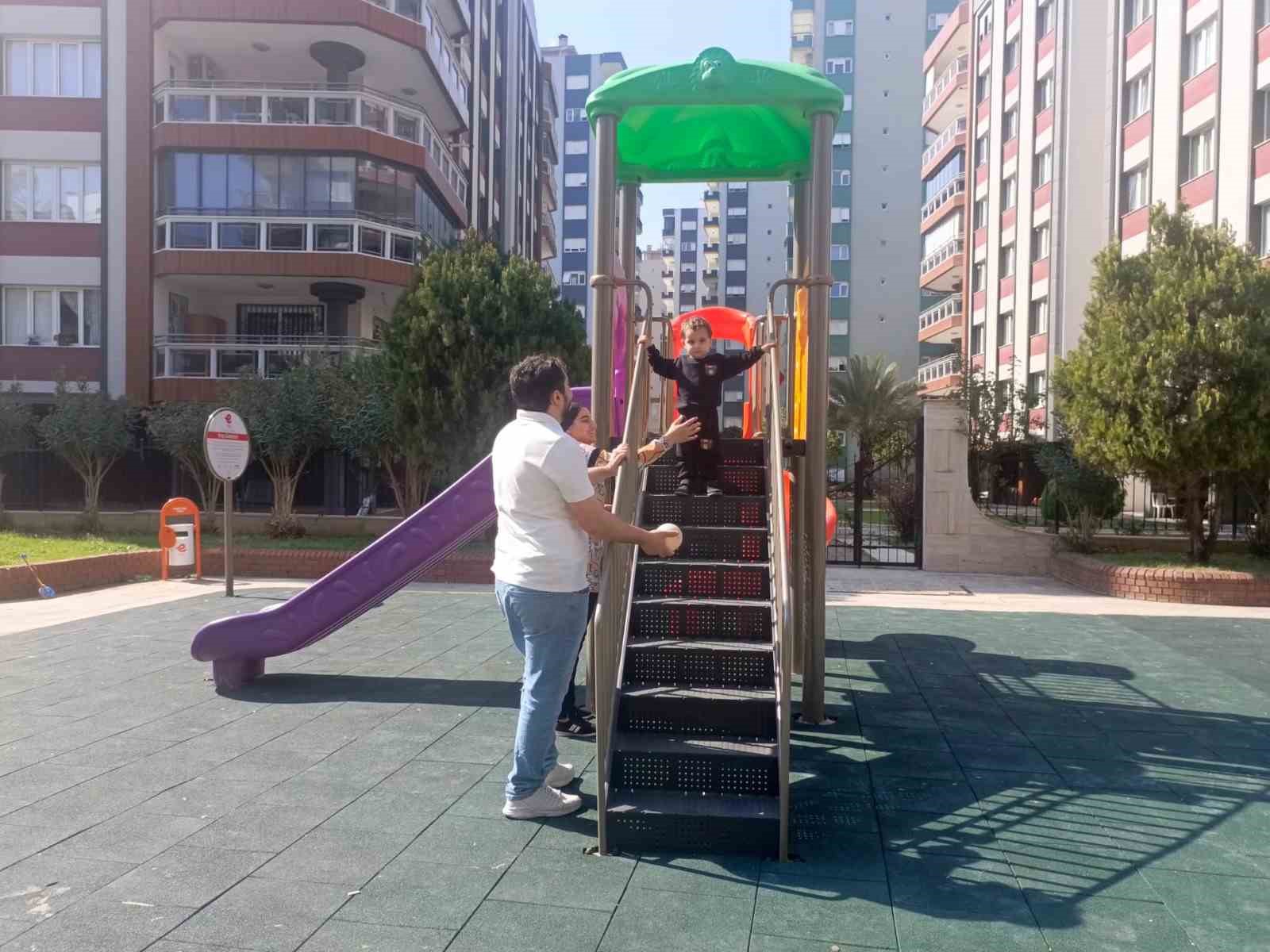 Efeler Belediyesi’nden parklarda bakım ve onarım çalışması
