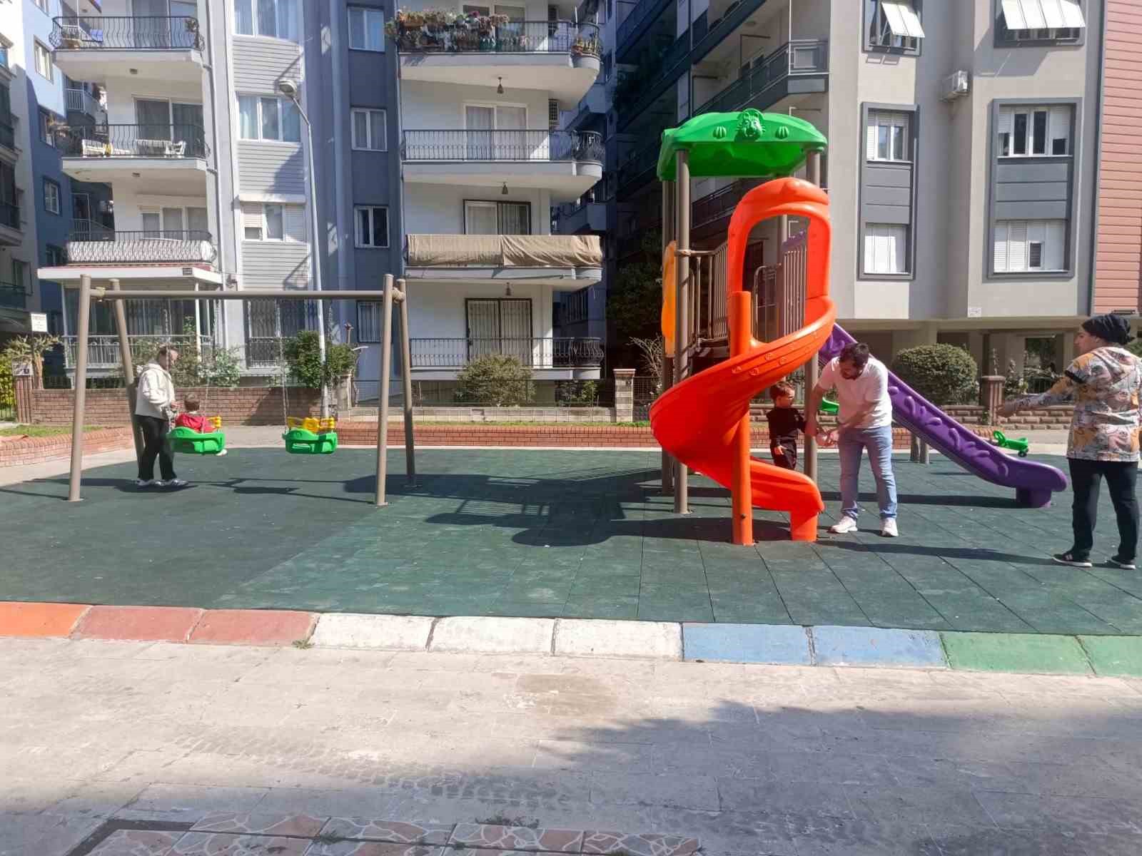 Efeler Belediyesi’nden parklarda bakım ve onarım çalışması
