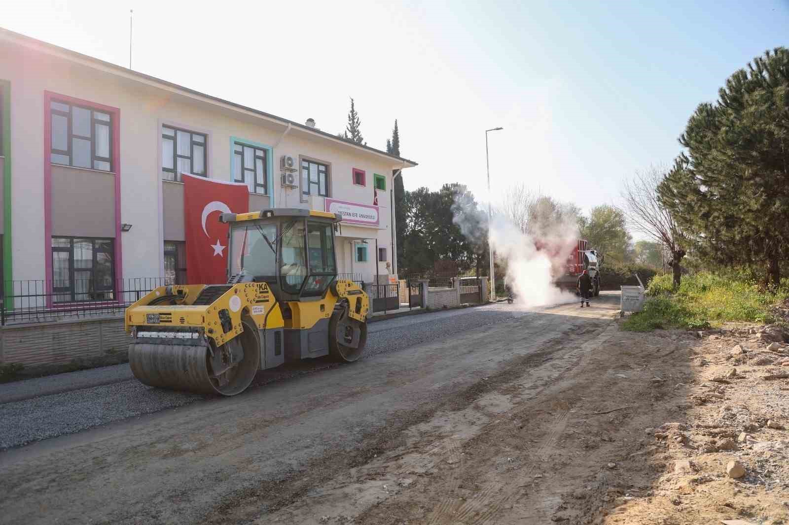 Efeler Belediyesi’nden Umurlu’da yol çalışması
