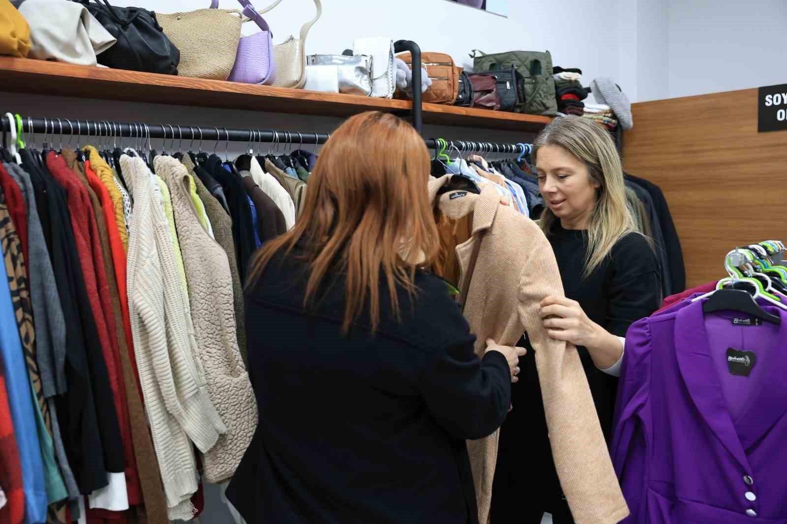 Efeler Belediyesi’nin evde bakım hizmetleri sürüyor
