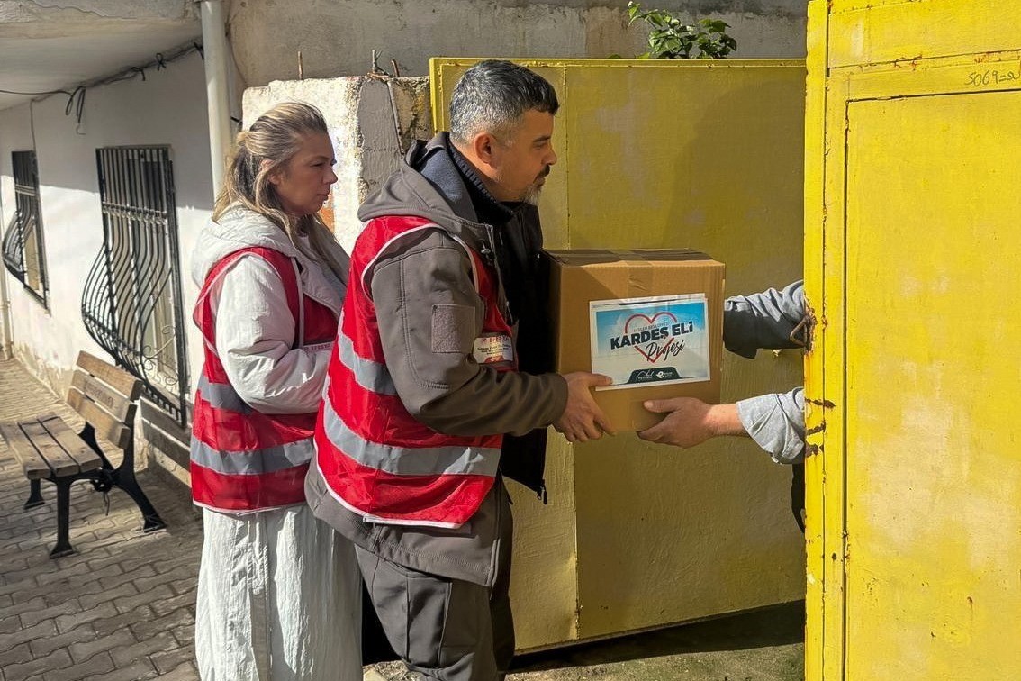 Efeler Belediyesi’nin evde bakım hizmetleri sürüyor
