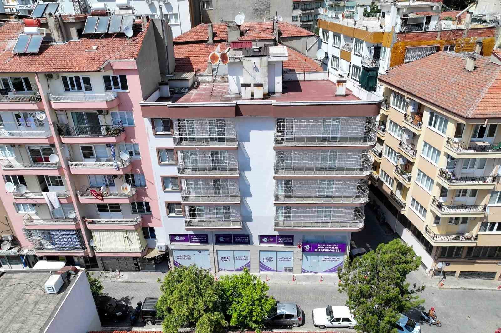 Efeler Belediyesi’nin misafirhanesi bir yılda bini aşkın kadına yuva oldu
