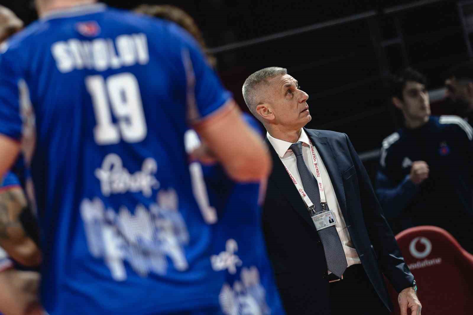 Efeler Ligi: Galatasaray: 3 - Halkbank: 0
