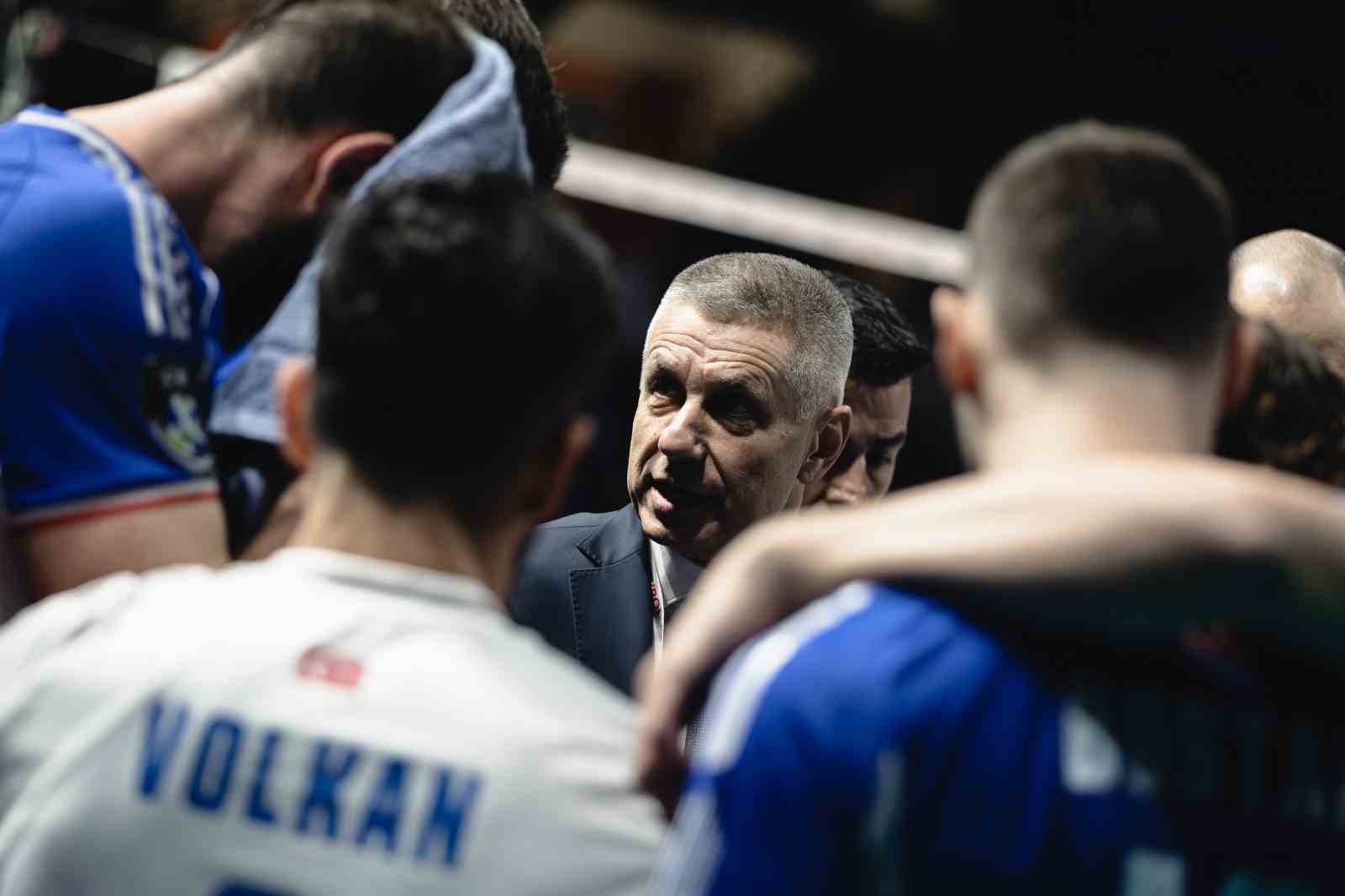 Efeler Ligi: Galatasaray: 3 - Halkbank: 0
