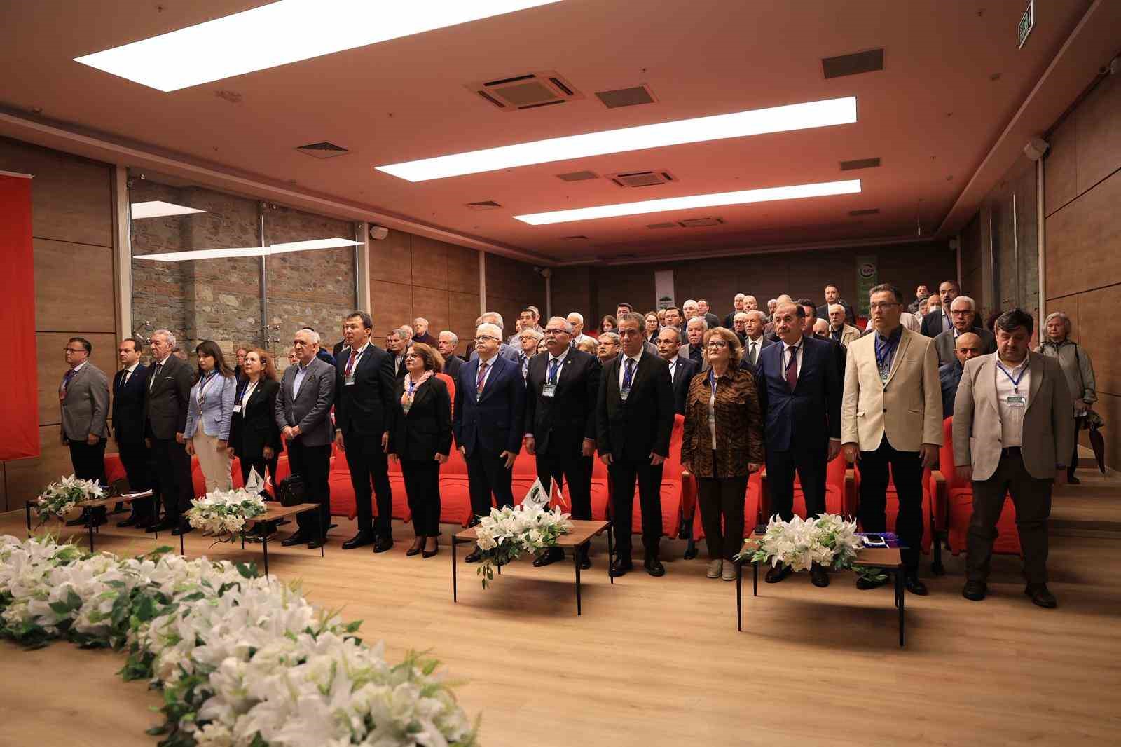 Efeler’de Büyük Menderes’in geleceği masaya yatırıldı
