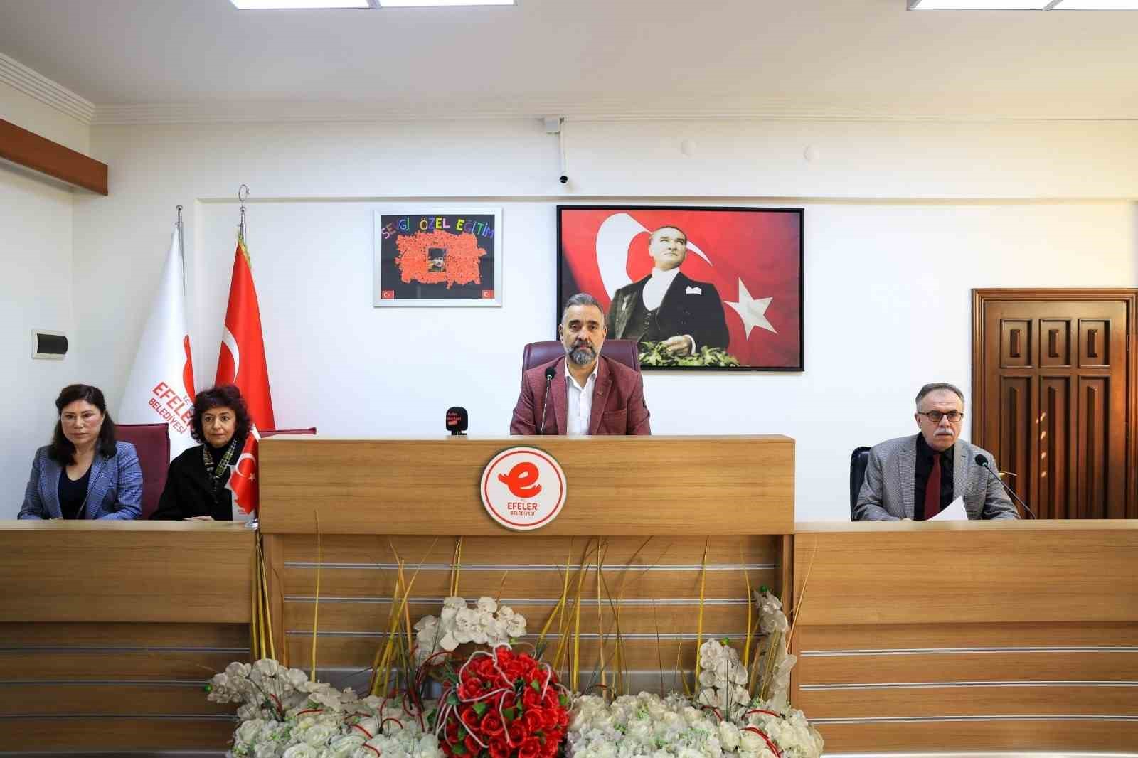 Efeler’de hizmet odaklı tahsisler belediye meclisinden geçti
