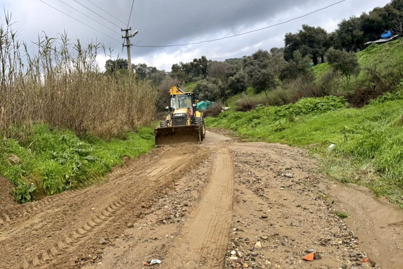 Efeler’de kapanan yollar açılıyor
