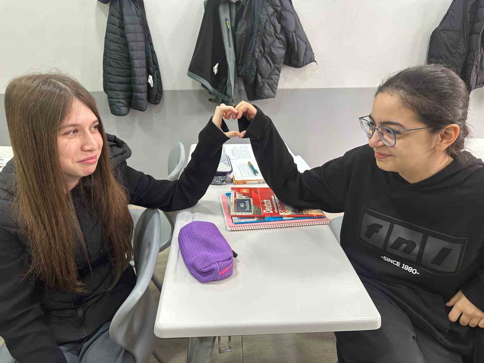 Efeler’de okullarda sevgi ve saygı dili güçlendi
