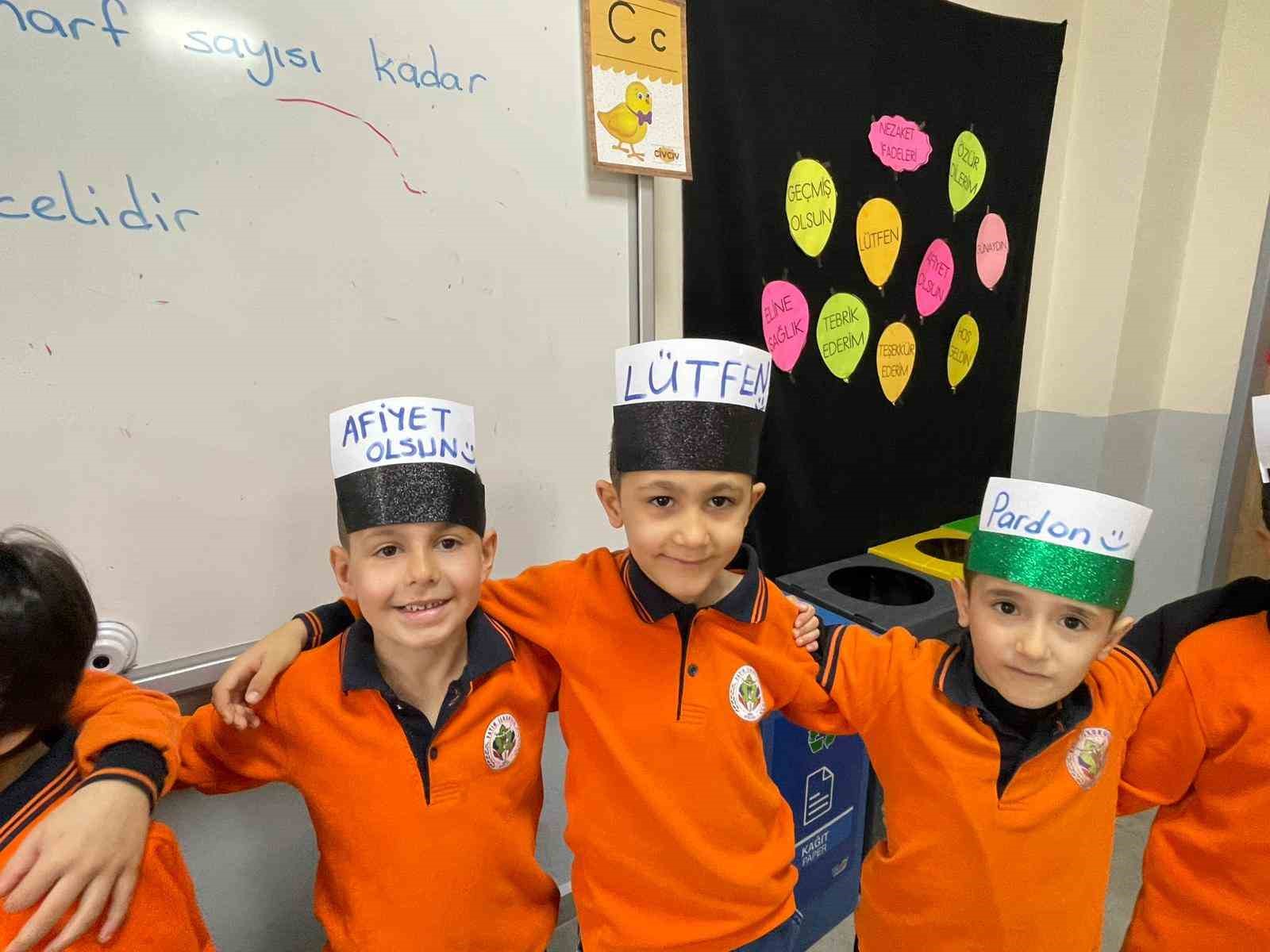 Efeler’de okullarda sevgi ve saygı dili güçlendi
