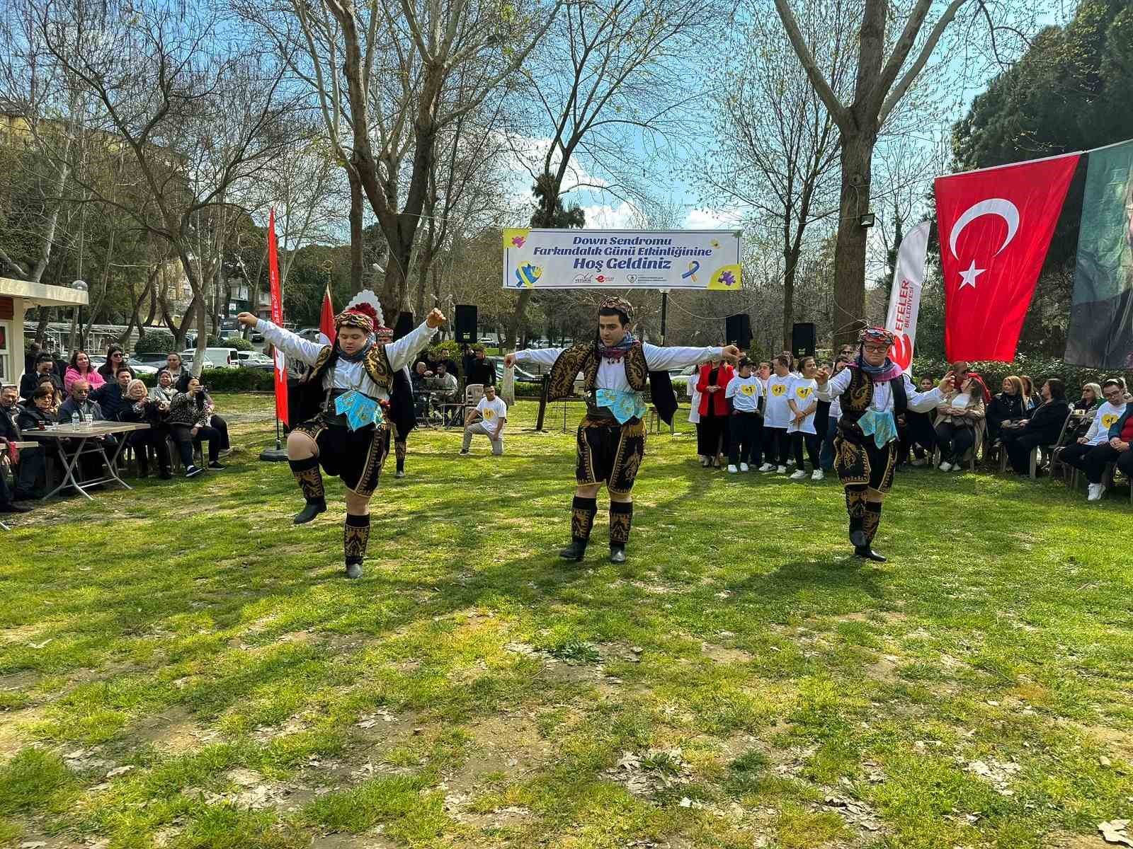 Efeler’de özel çocuklar Pınarbaşı’nda bir araya geldi
